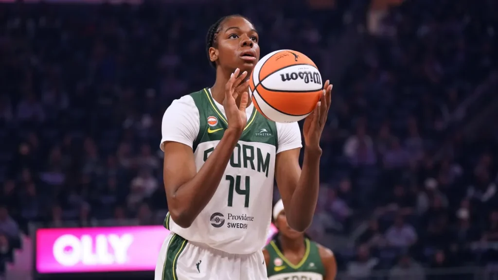 dominique malonga ends storm nightmare with monster performance