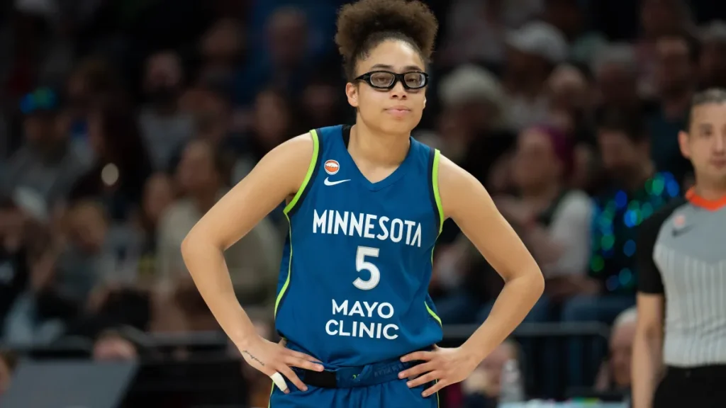 olivia miles passes wnba legend while chasing caitlin clark’s rookie record