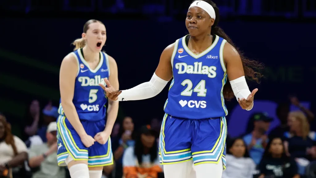 arike ogunbowale’s reaction to kelsey mitchell foul could come with added cost