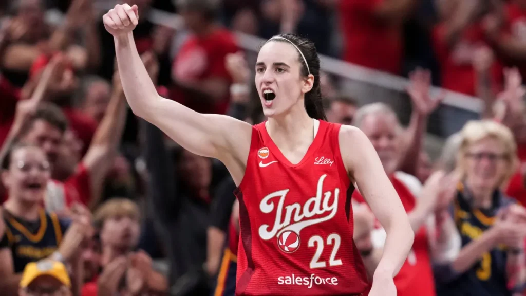 replay shows caitlin clark’s fever teammates may have saved her from automatic wnba suspension