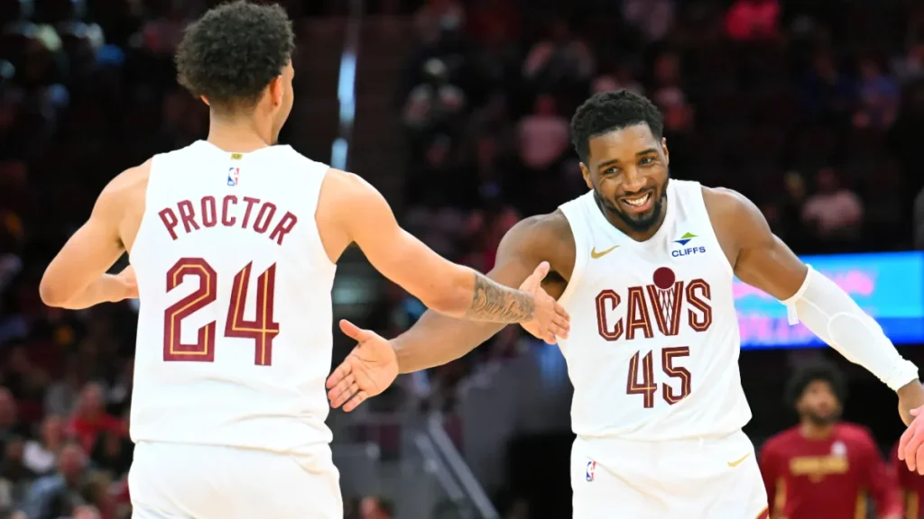 cavaliers reportedly in bidding war with bucks, clippers for $11m athletic 3 and d nba champion