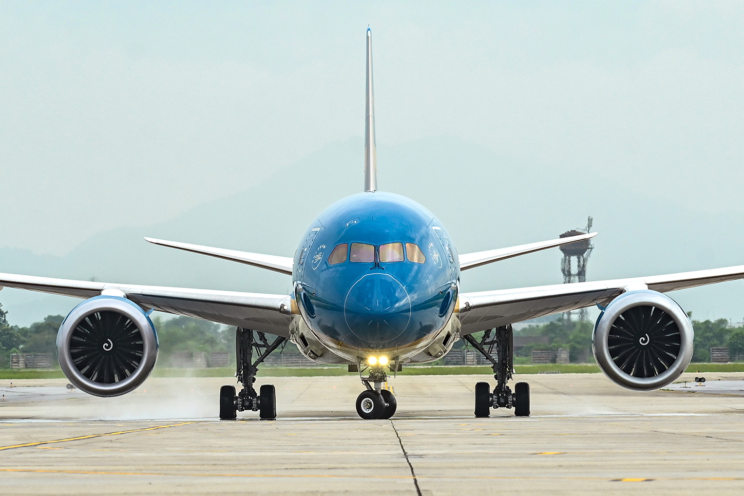 vietnam airlines takes delivery of fifth boeing 787 10 aircraft