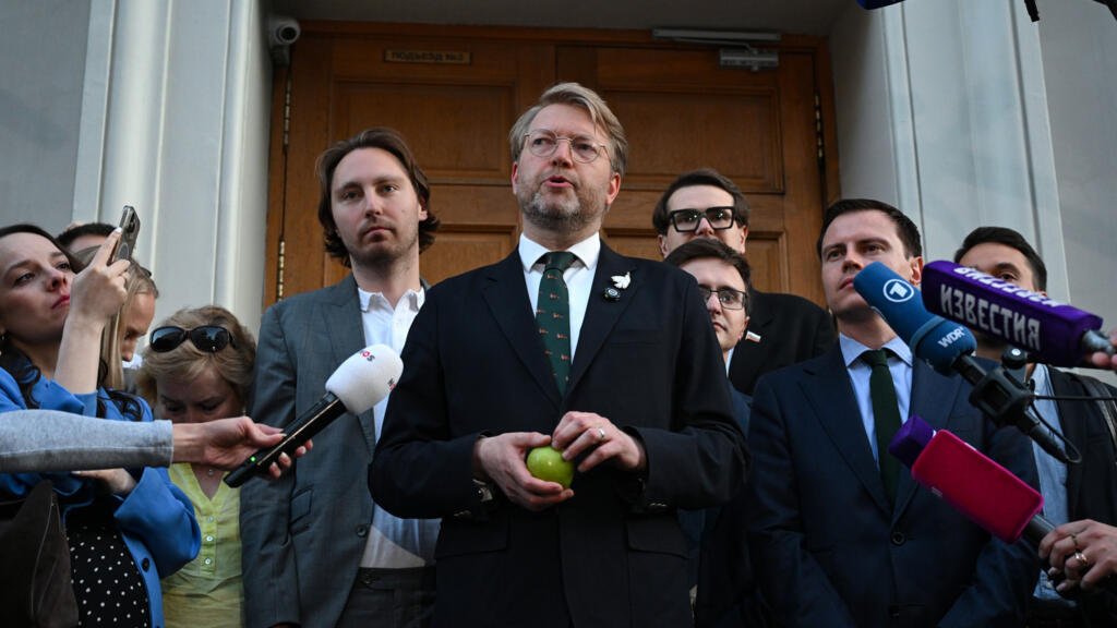 russia bars only anti war party 'yabloko' from september parliamentary elections