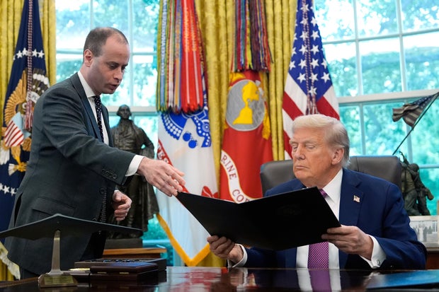 trump taps staff secretary will scharf to be next white house counsel