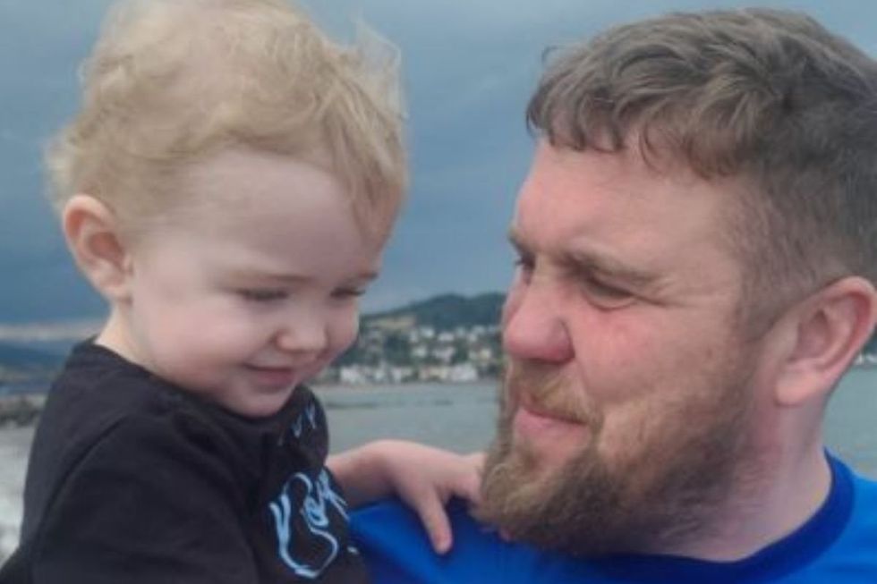 widow shares warning signs of cancer that killed husband, 42, six weeks after diagnosis