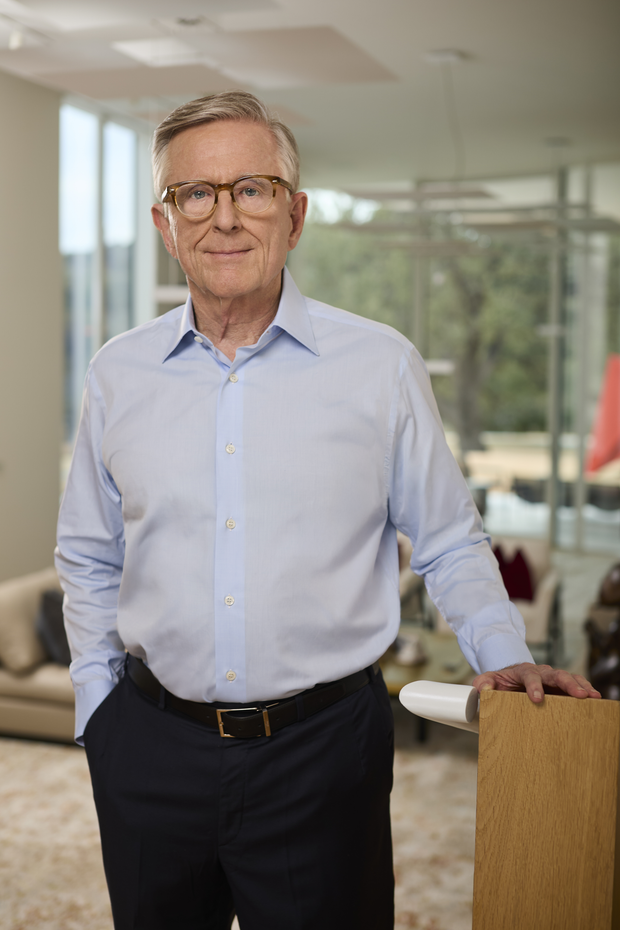 billionaire david booth helped pioneer index investing. here’s his advice for investors.