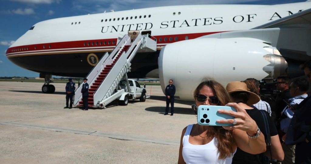 is trump going to try to keep his flying palace?