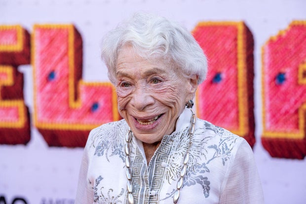 bunny levine, actress known for roles in “gilmore girls” and “la la land,” dies at 97