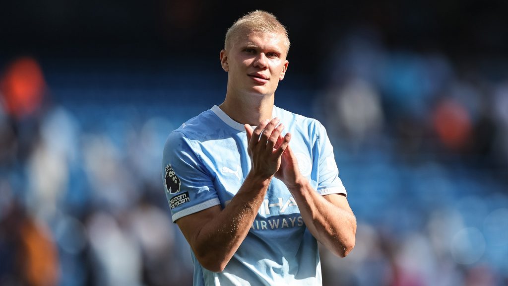 erling haaland opens premier league season with new buzz cut