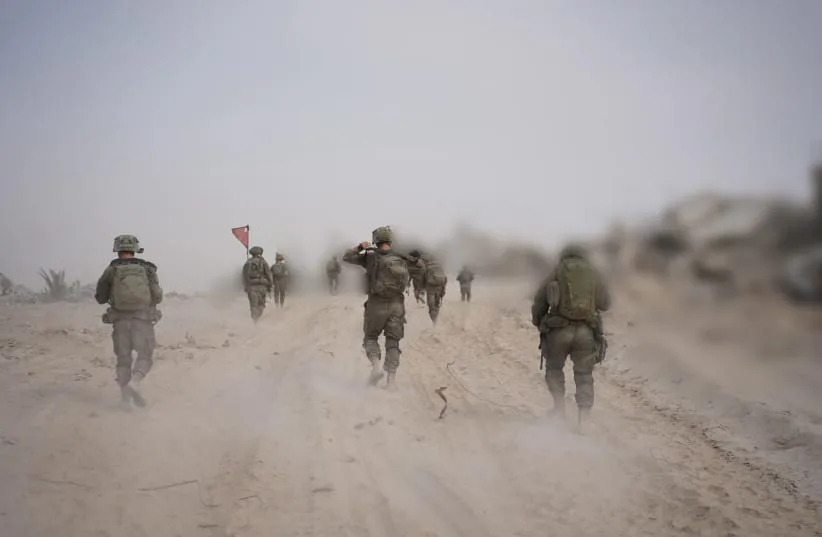 Palestinian suspects steal pipes near Yellow Line in Gaza, IDF responds too slowly to apprehend palestinian suspects steal pipes near yellow line in gaza, idf responds too slowly to apprehend
