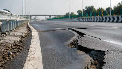 ‘Slippages reveal design flaw on Kanpur-Lucknow e-way’ | India News ‘slippages reveal design flaw on kanpur lucknow e way’ | india news