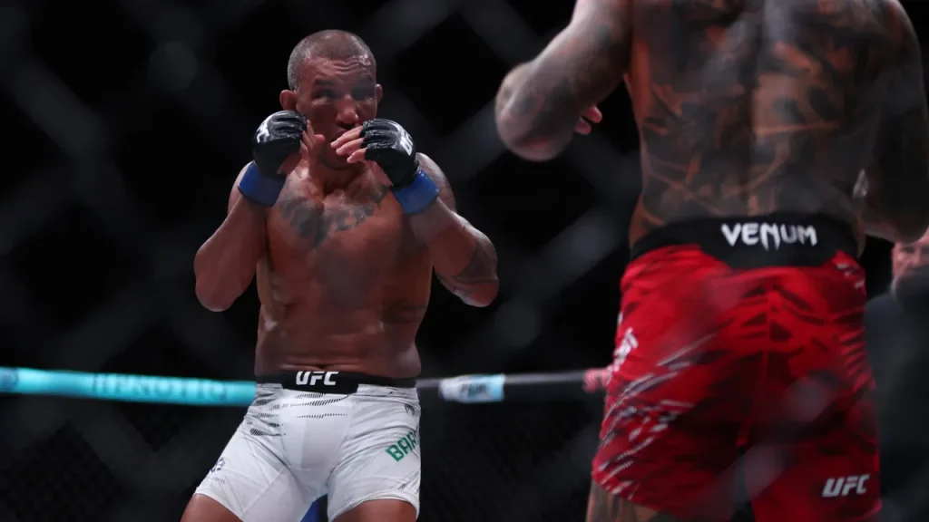 what happened to raoni barcelos? latest updates after ufc fighter stretchered off in scary moment