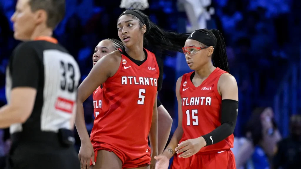 angel reese sends clear caitlin clark message after viral team usa bench moment
