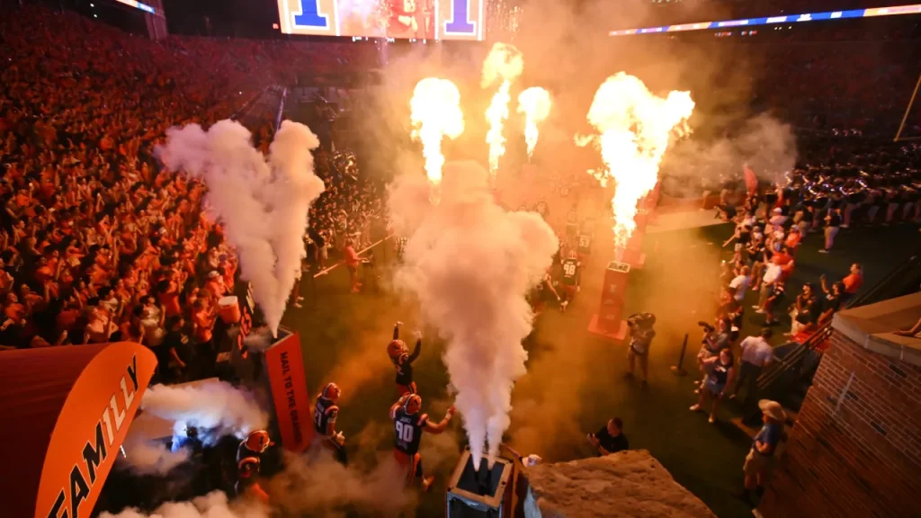 illinois fans stunned by ‘blinding’ $20.9 million college football record breaker