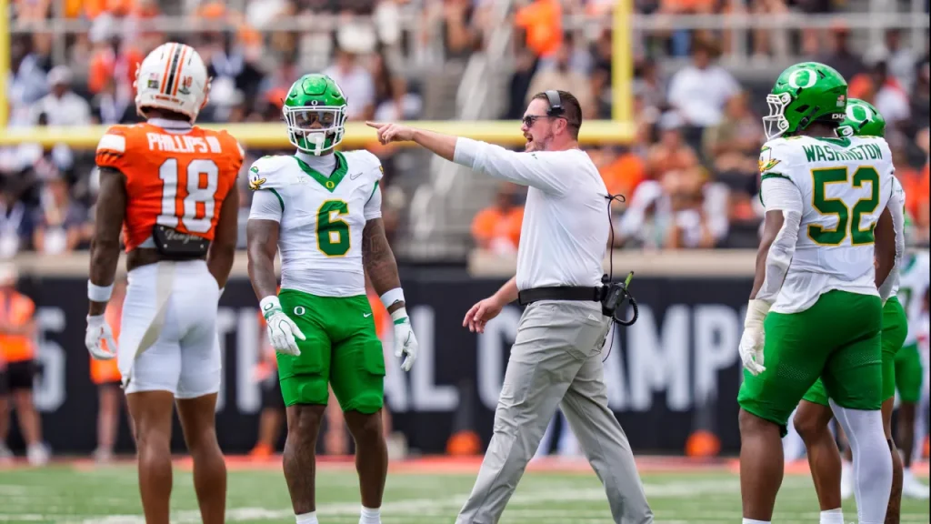 teams to lose to unranked opponent and make cfp: what oregon stumble at osu means for ducks' playoff chances