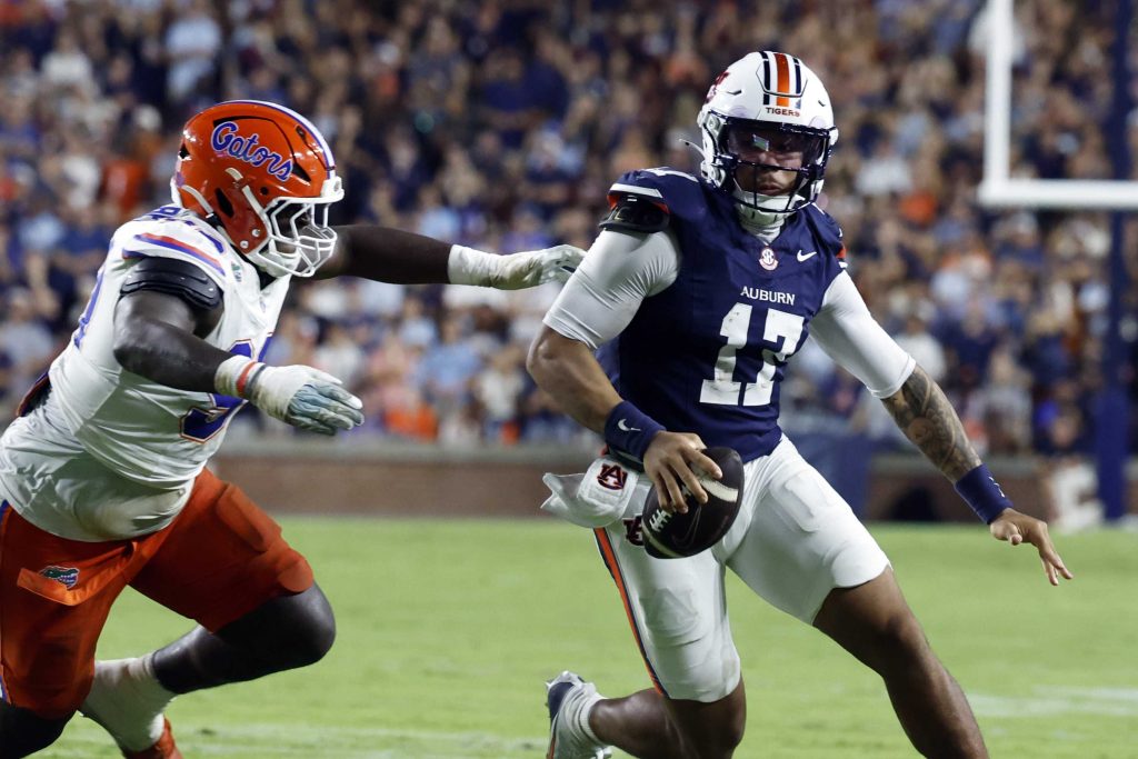 Florida beats Auburn 44-39 in SEC opener florida beats auburn 44 39 in sec opener