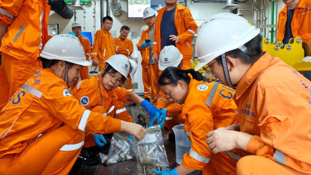 chinese deep ocean drilling ship brings home ‘precious’ south china sea samples