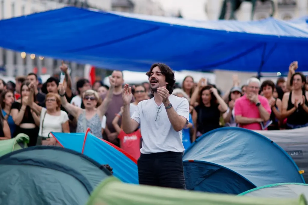 housing protesters vow to maintain pressure on spain’s government