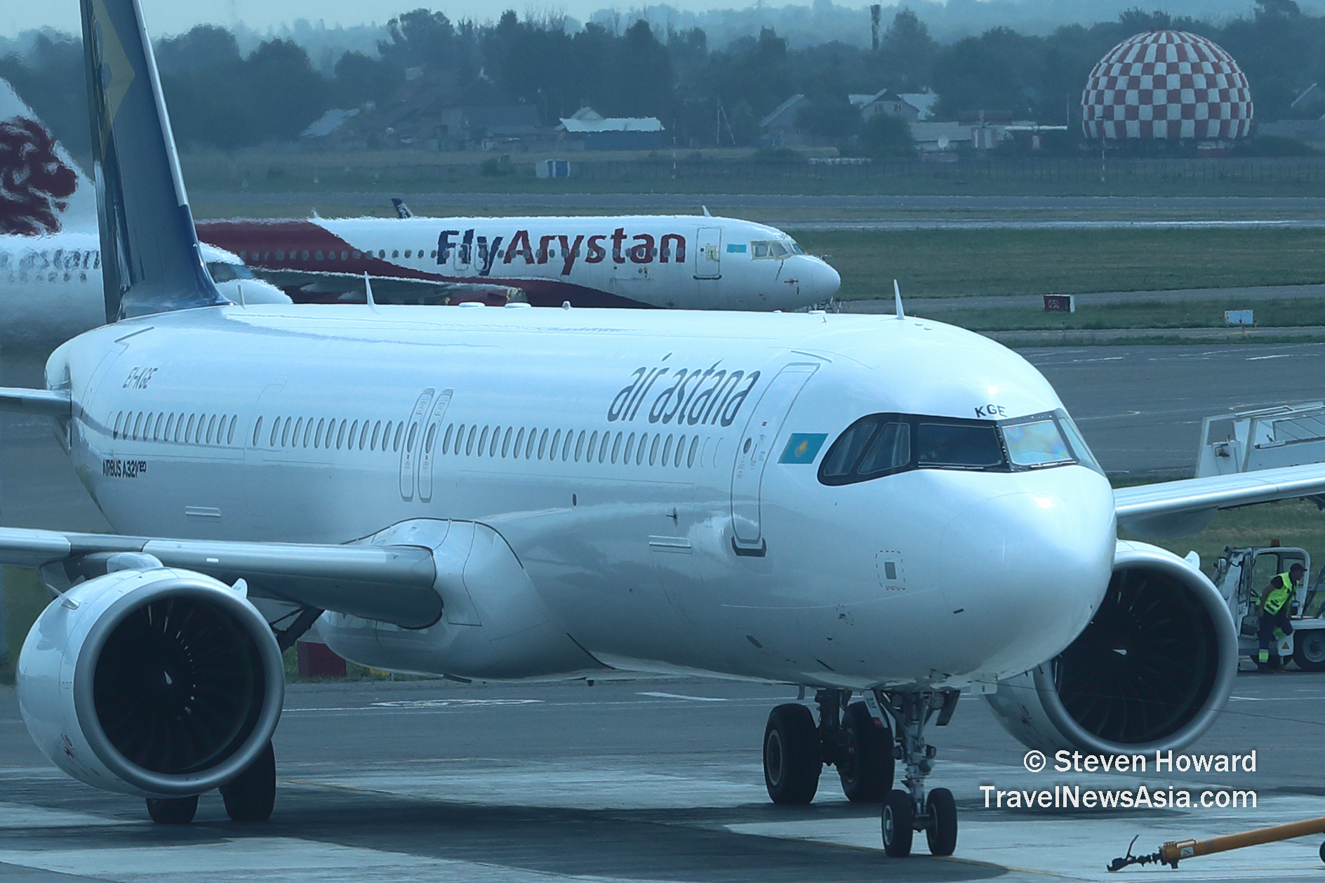 air astana to increase flights to phuket, thailand; signs codeshare deal with jal