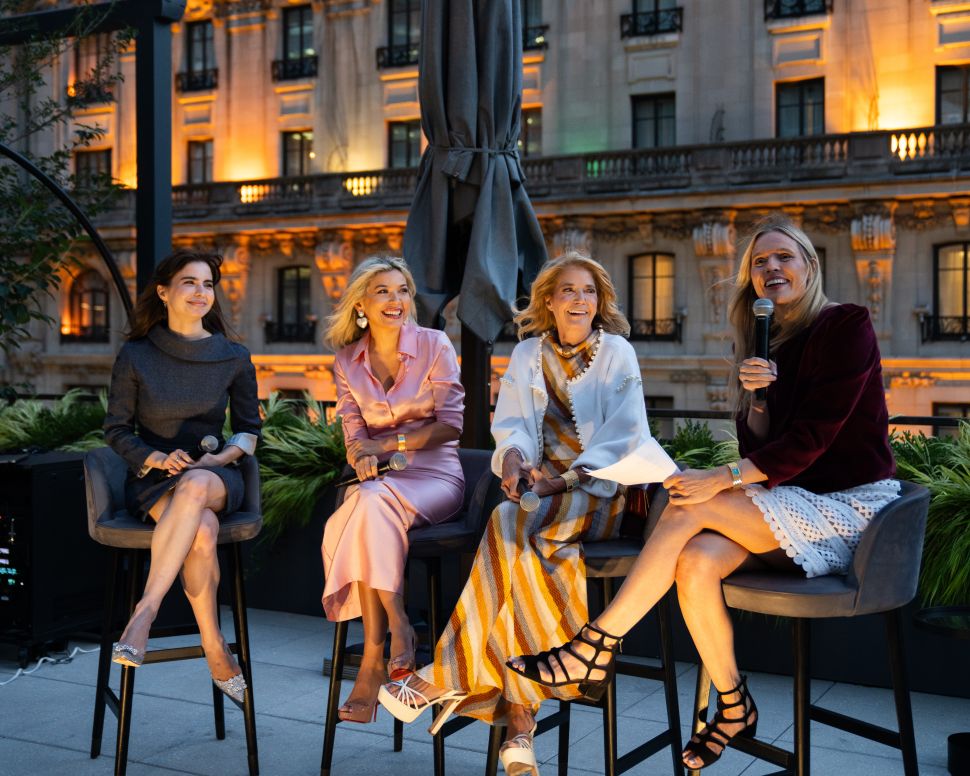 we loved a serial columnist: new york toasts 30 years of candace bushnell’s original satc