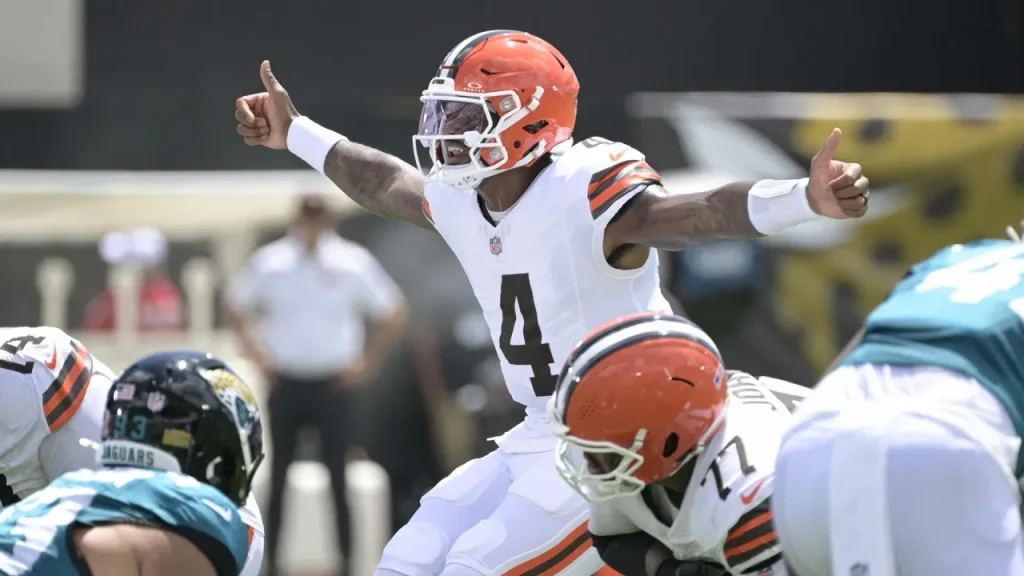 browns qb deshaun watson gives critics more to talk about with painful interception