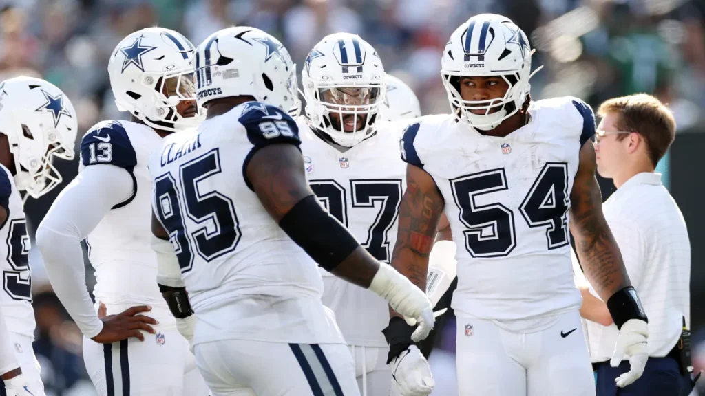 cowboys cut ties with 6 foot 5 qb after preseason