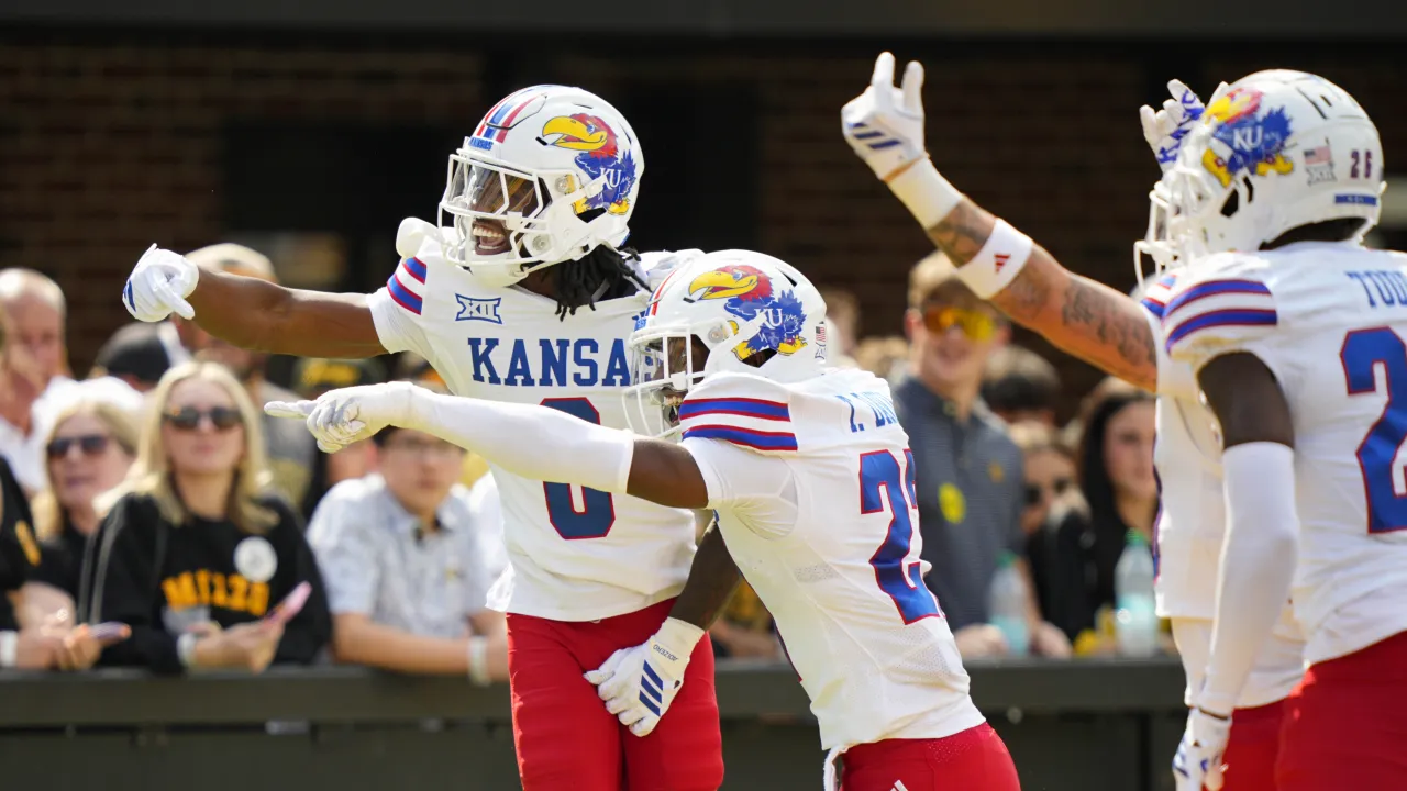 kansas missouri football rivalry history: border war returns to lawrence for first time since 2005