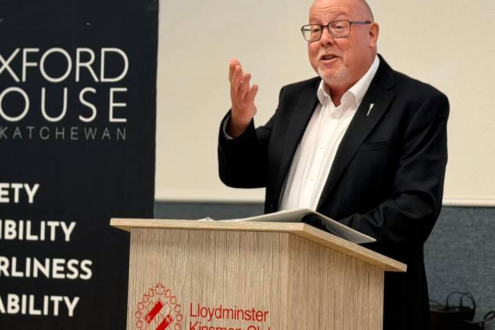 Opposition ‘politicking’ on Weedmark private flights unless evidence exists, says policy expert opposition ‘politicking’ on weedmark private flights unless evidence exists, says policy expert