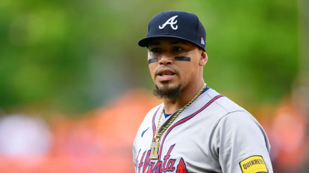 reds sign former braves all star shortstop with .661 ops