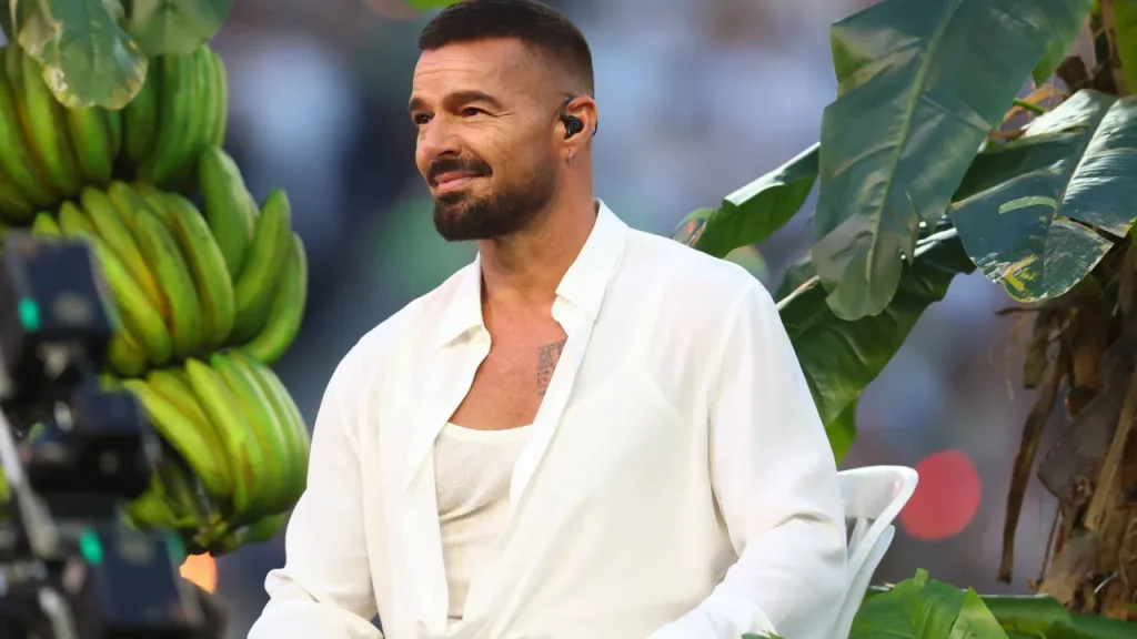 ricky martin halftime show live updates, reviews from 2026 nfl brazil performance