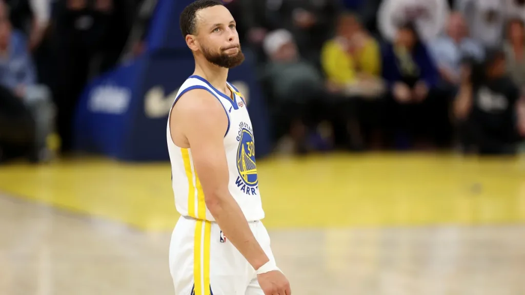 steph curry sends clear message regarding future with golden state warriors