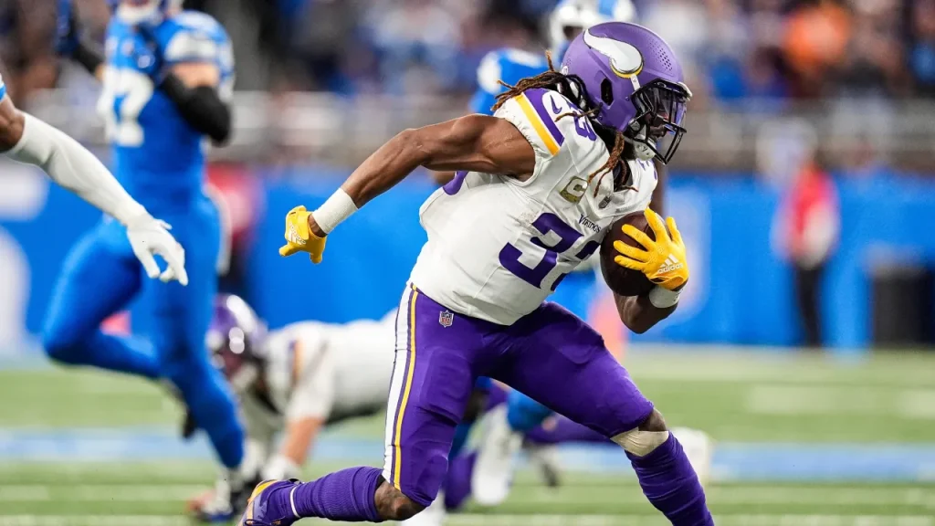 aaron jones injury update: latest news on vikings rb's status in week 2 game