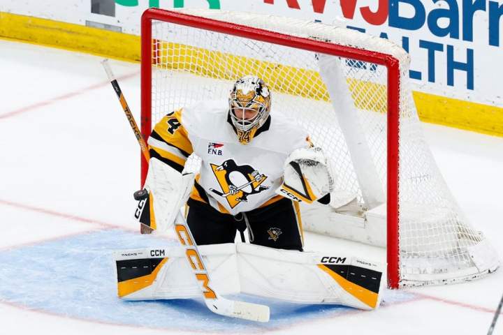 winnipeg jets goalie skinner focuses on preparation as hellebuyck uncertainty continues – winnipeg