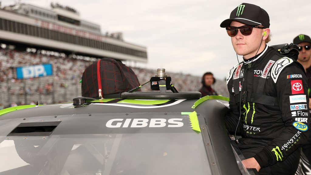 ty gibbs carries kyle busch tribute into bristol with iconic m&ms paint scheme