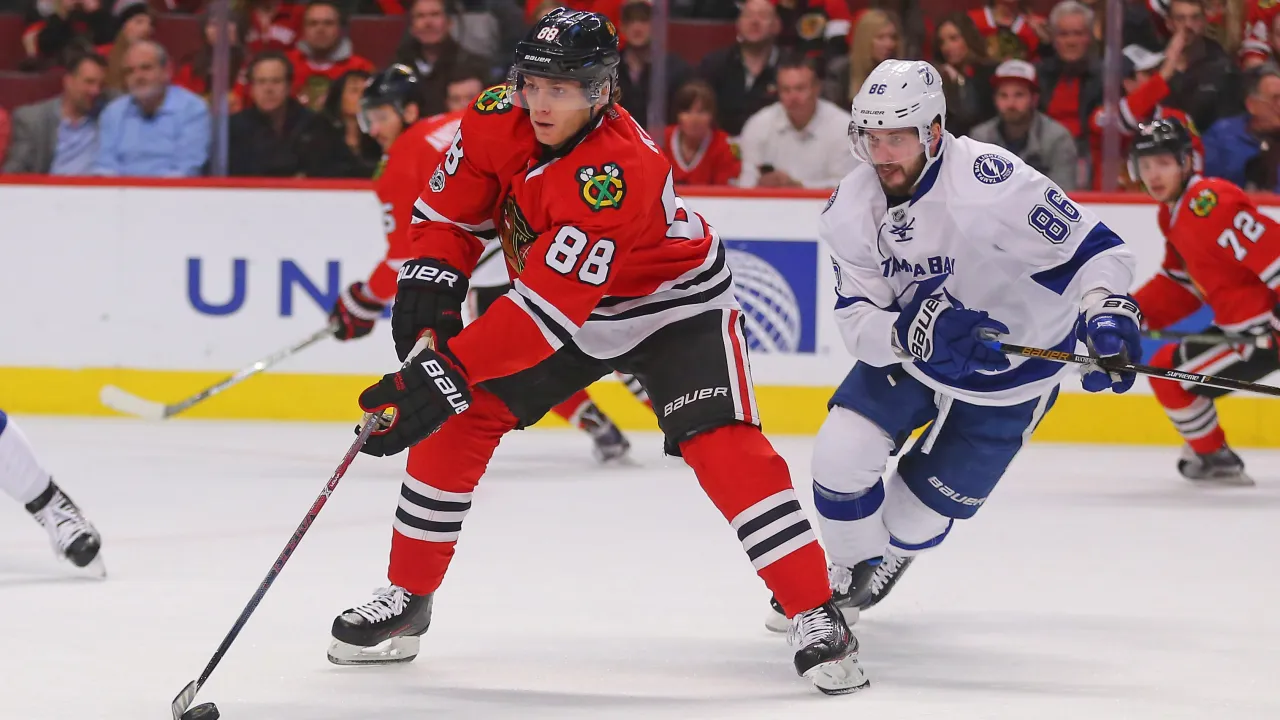 patrick kane’s blackhawks homecoming gets perfect ending in chicago’s first win