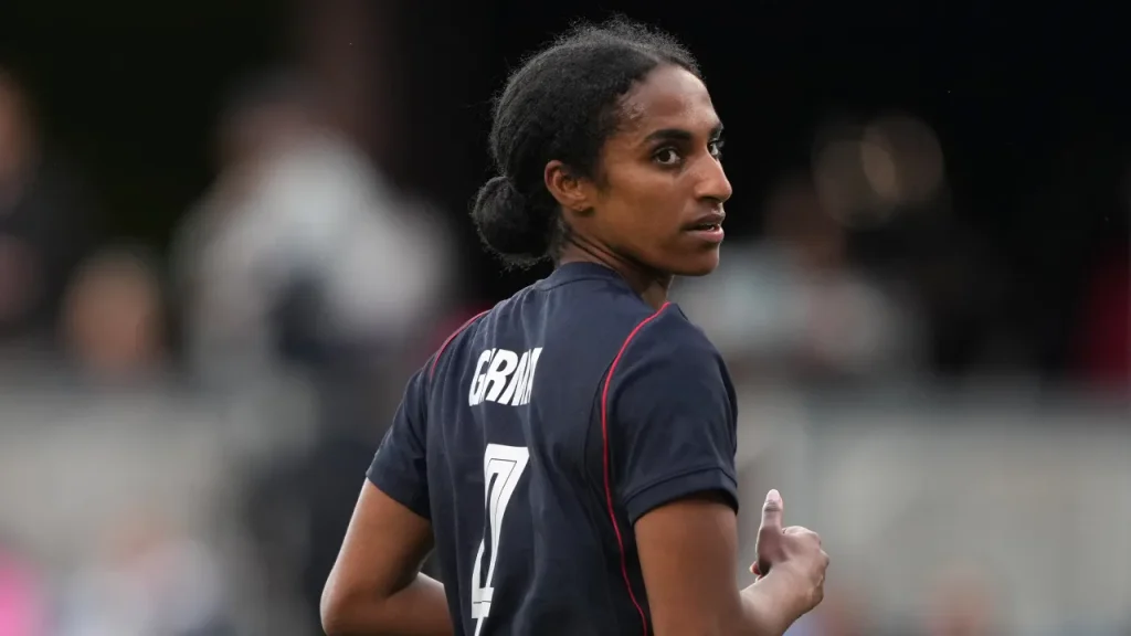 naomi girma injured again, out vs. spain as uswnt work with chelsea to solve persistent fitness issues