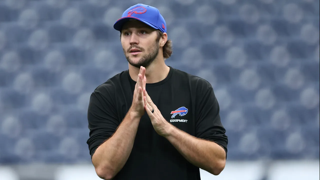 josh allen’s off field profile is growing, and hailee steinfeld is helping him navigate hollywood
