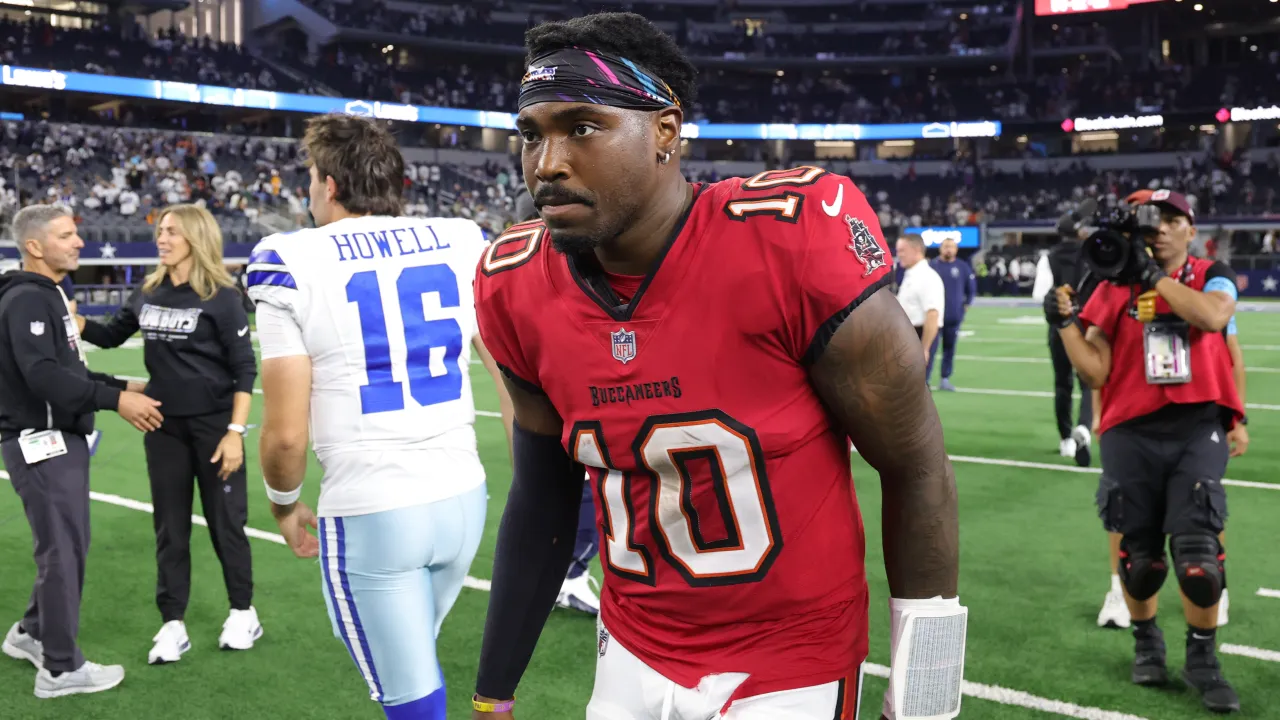 buccaneers' jalon daniels shares heartwarming moment with mom after first nfl win