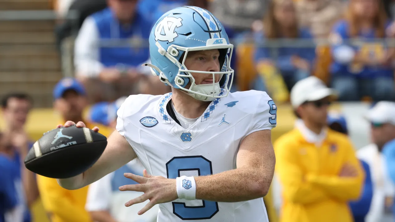 espn broadcaster caught taking unprovoked jab at north carolina qb billy edwards jr. on hot mic