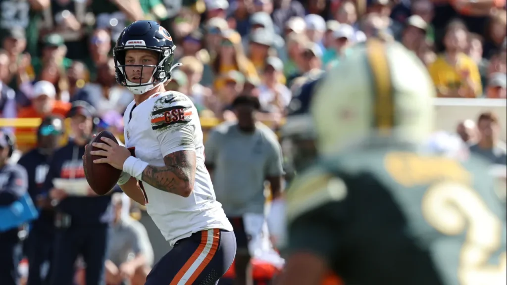 why tyson bagent was benched for case keenum in bears packers rivalry game