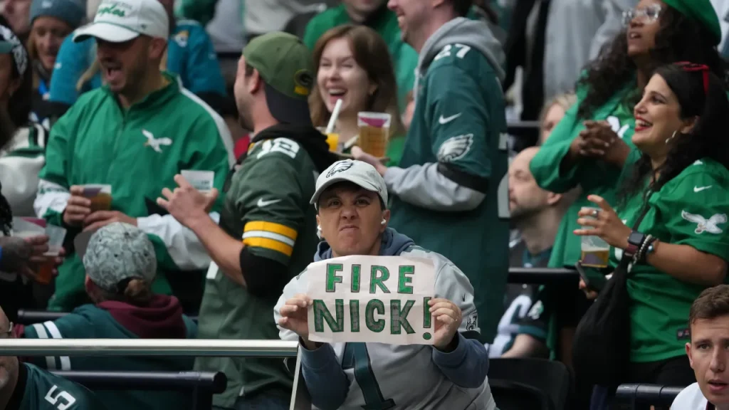 philly sports timeline of misery, from brutal eagles london loss and phillies playoff exit to winless flyers start