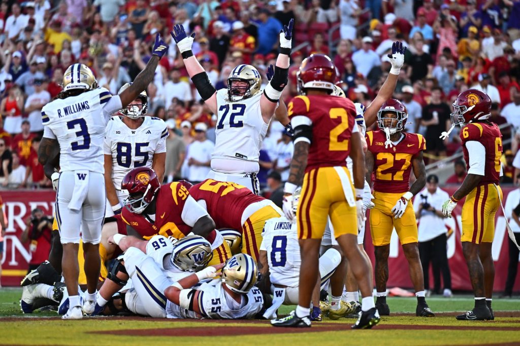 nbc analyst blasts usc after touchdown play leaves everyone stunned