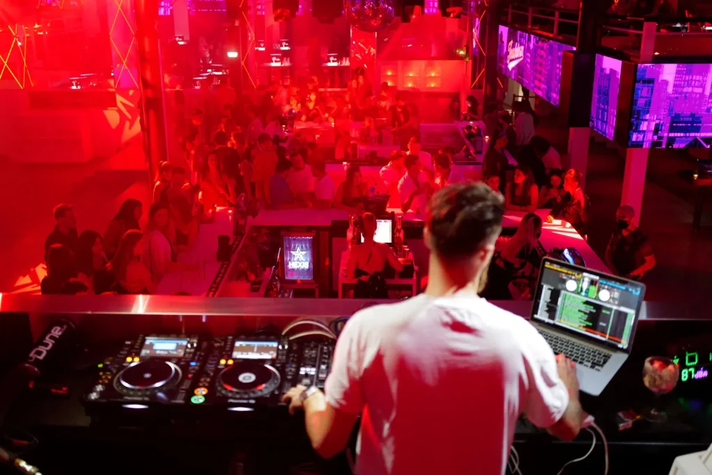 16 songs you need to know to fit in on a french dancefloor