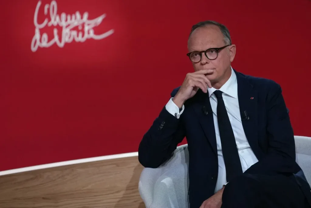 french centrist presidential candidate vows to ‘halve legal migration’