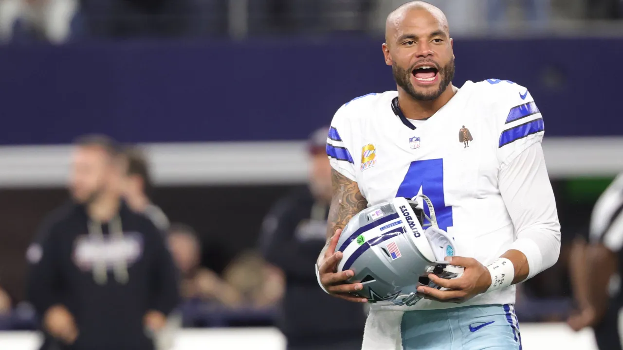 dak prescott fires back at stadium worker who called cowboys loss 'embarrassing'