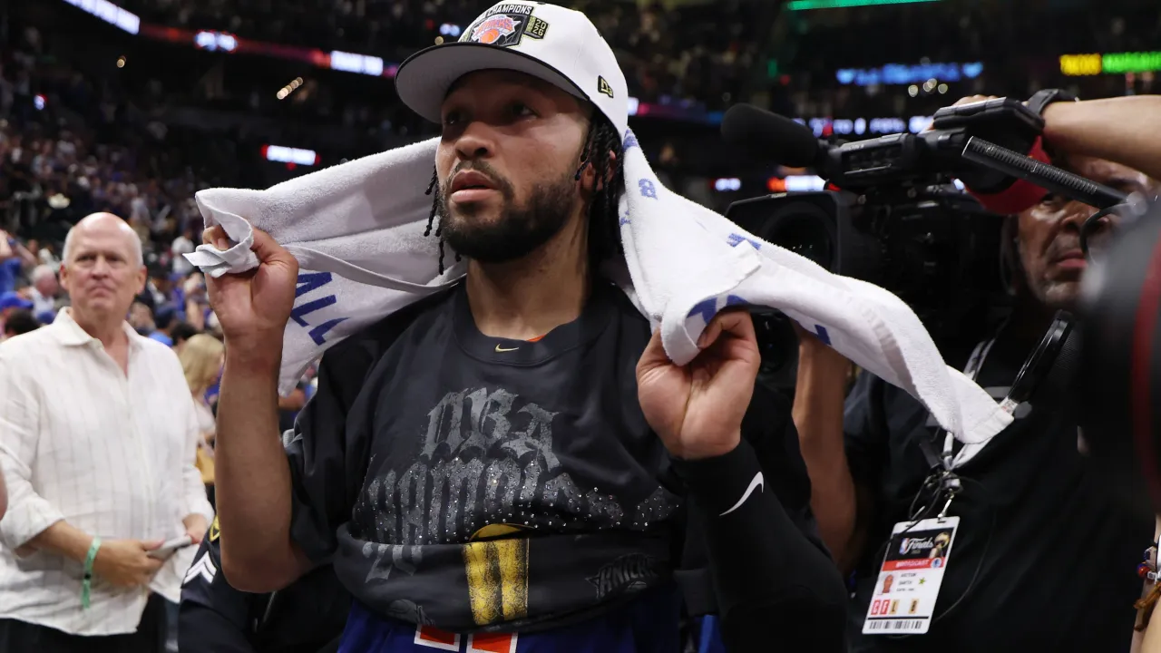 knicks' jalen brunson gives blunt response on josh hart, karl anthony towns after contract talks