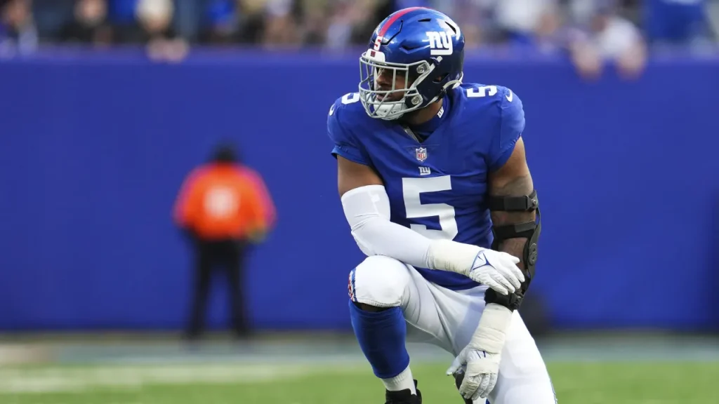 giants’ kayvon thibodeaux weirdly named trade candidate despite 3 1 start