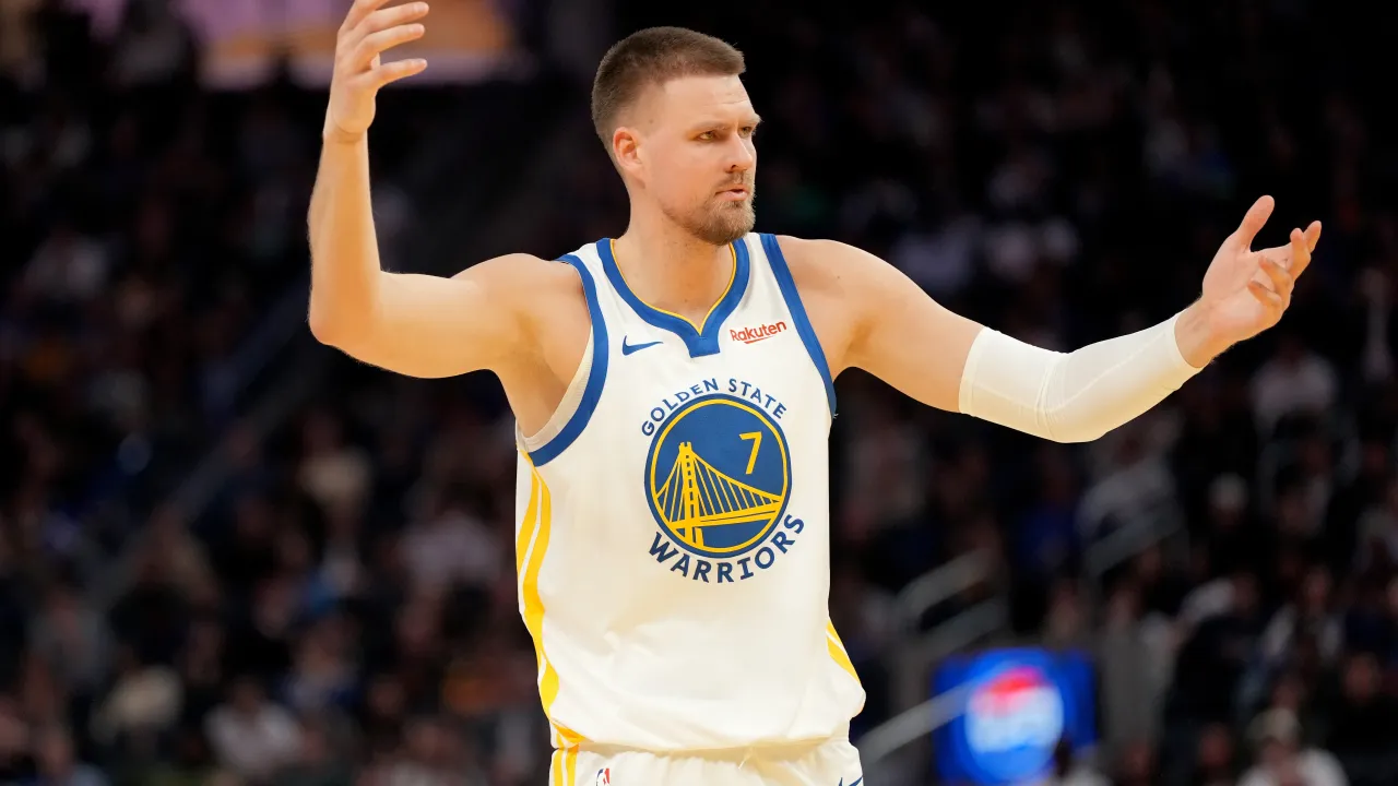 warriors' kristaps porzingis gets alarming return update from steve kerr amid sudden health issue