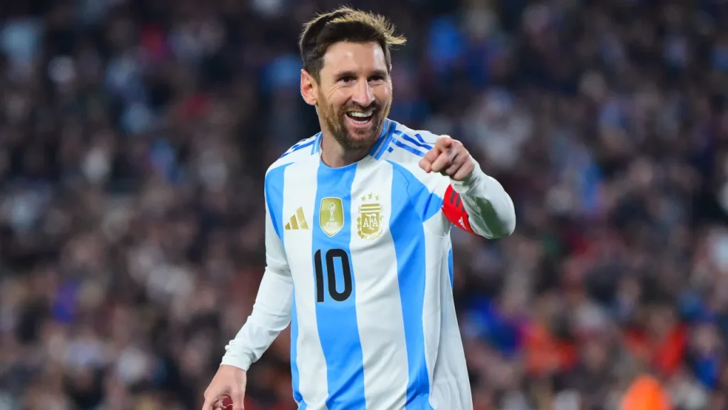 Lionel Messi live highlights, stats from Argentina star's final international soccer match lionel messi live highlights, stats from argentina star's final international soccer match