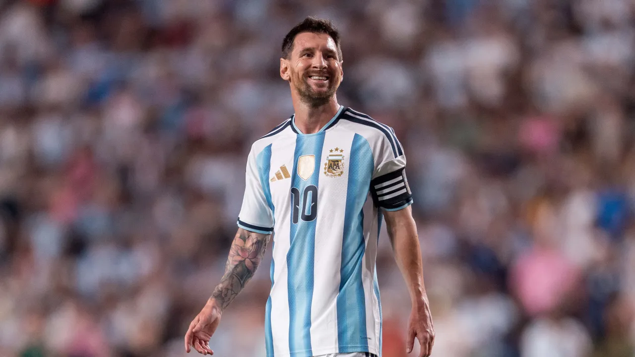who will wear argentina's no.10 shirt next? lionel messi jersey replacement contenders including nico paz